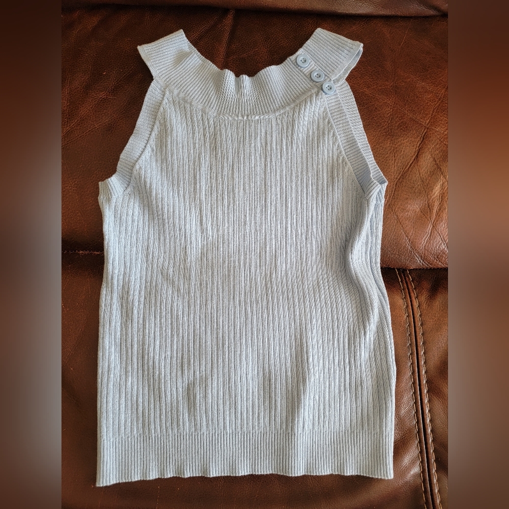 Cute light blue sleeveless halter knit top